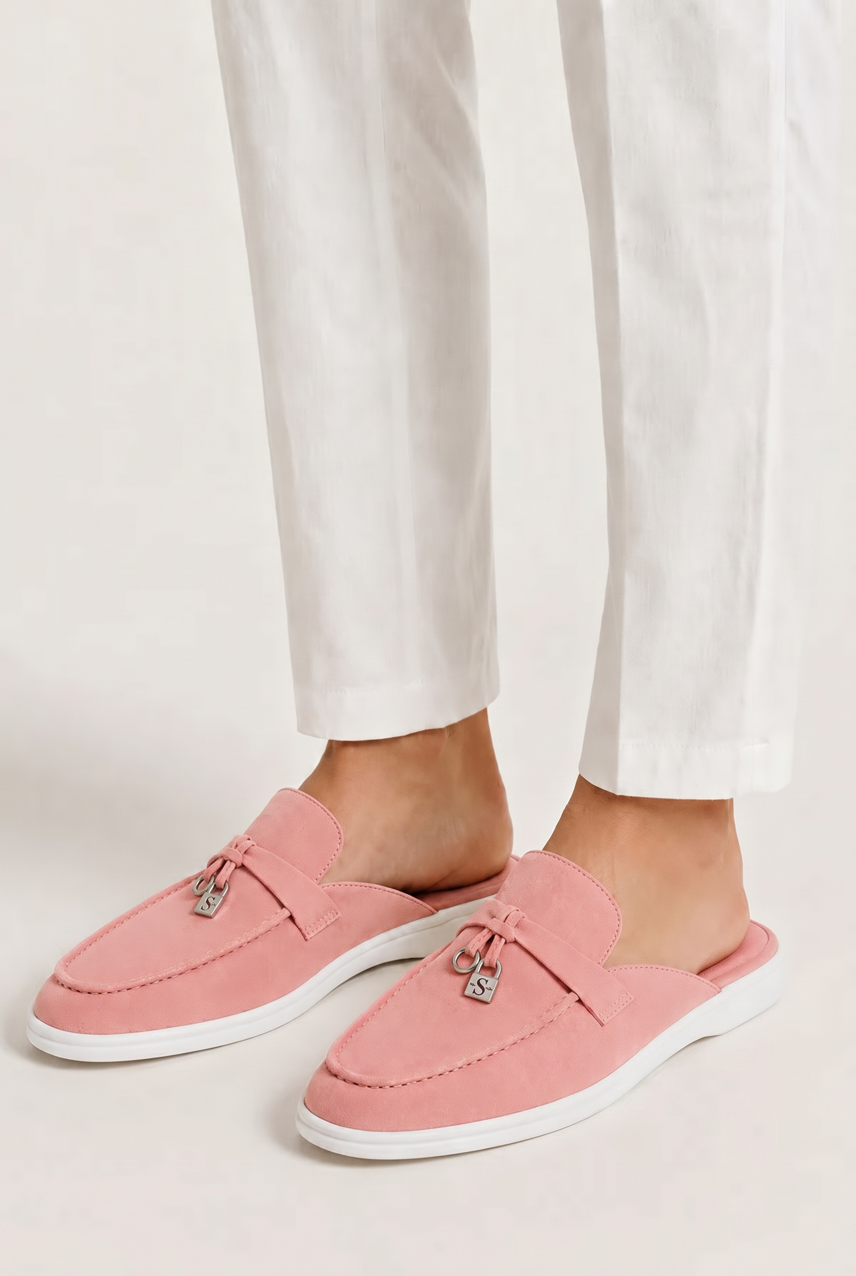 Ancestral Buckle Mule Pink
