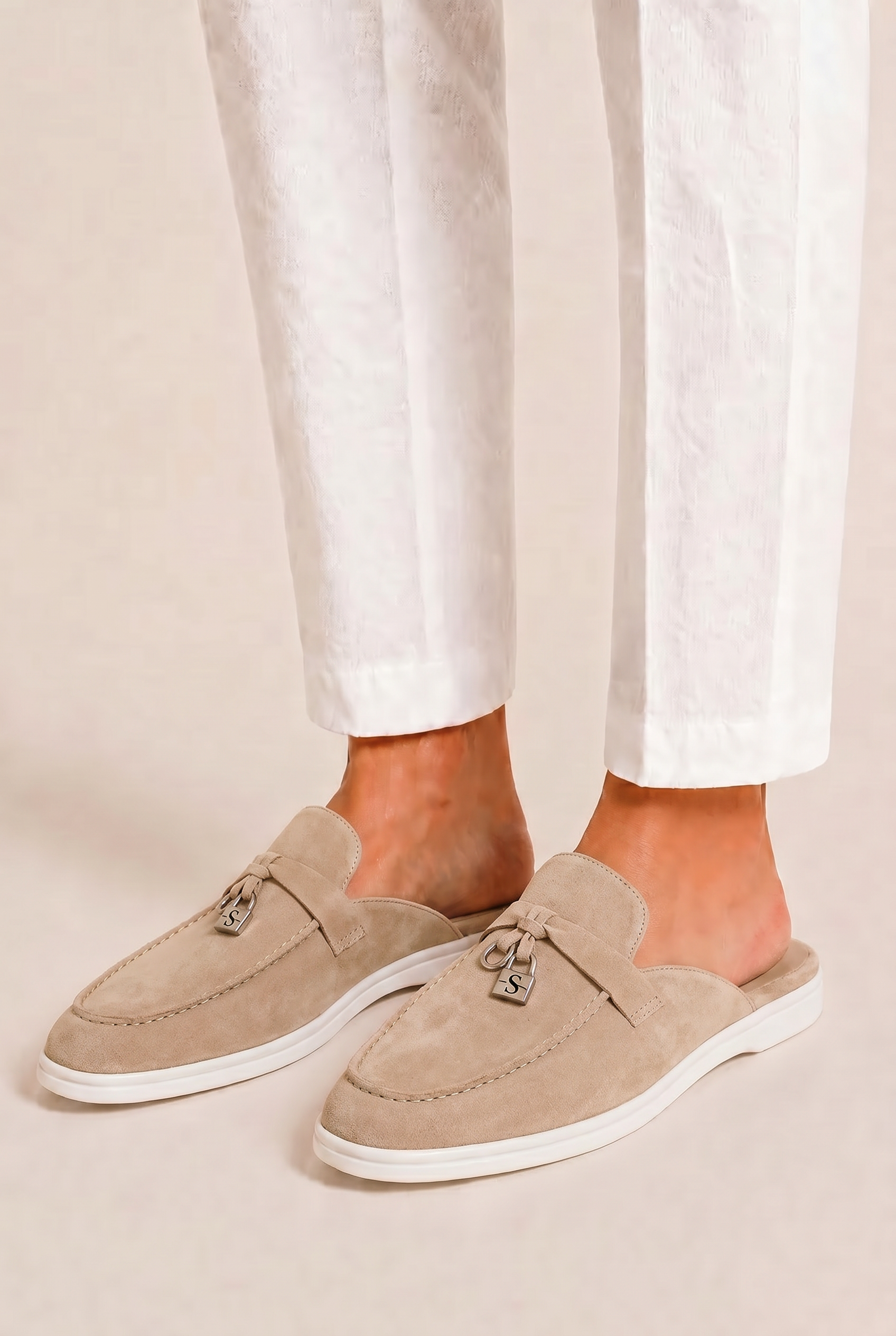 Ancestral Buckle Mule Light Grey